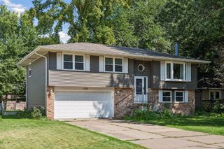 3230 Brunswick Avenue N, Crystal, MN 55422