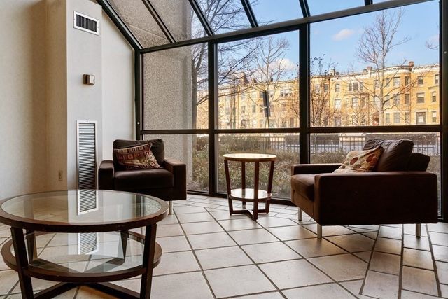1731 Beacon 521, Brookline, MA 02445