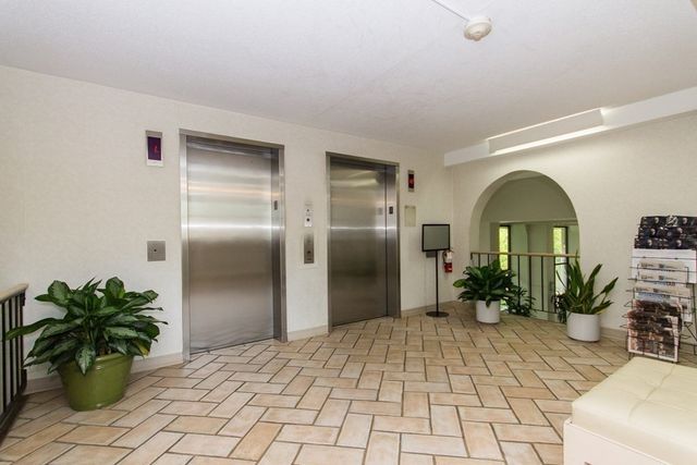 1731 Beacon 521, Brookline, MA 02445