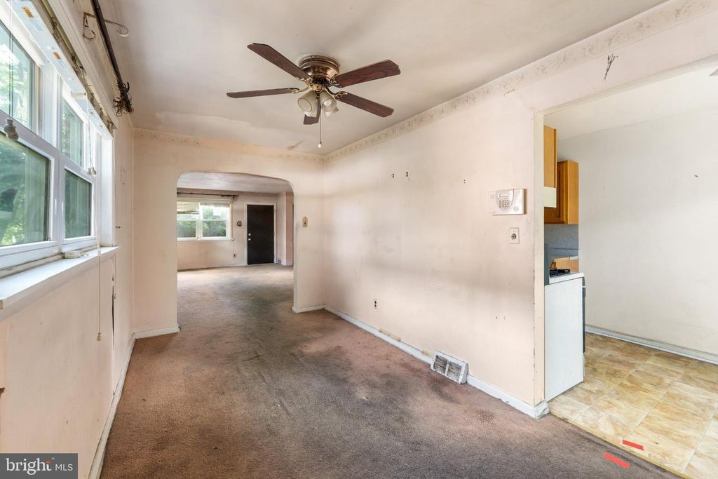 112 FELTON AVE, Darby, PA 19023 — photo 5