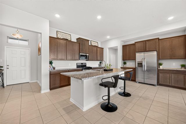 10707 Amador Peak Drive, Rosharon, TX 77583