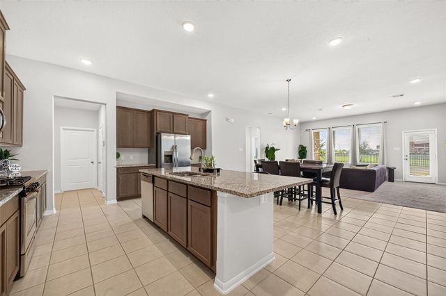 10707 Amador Peak Drive, Rosharon, TX 77583