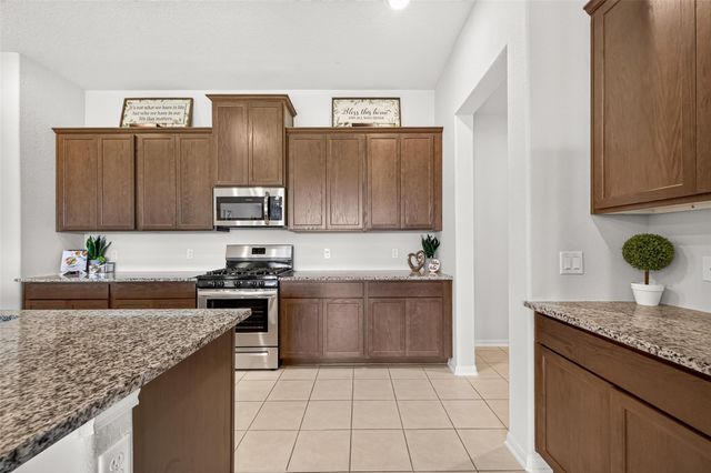 10707 Amador Peak Drive, Rosharon, TX 77583