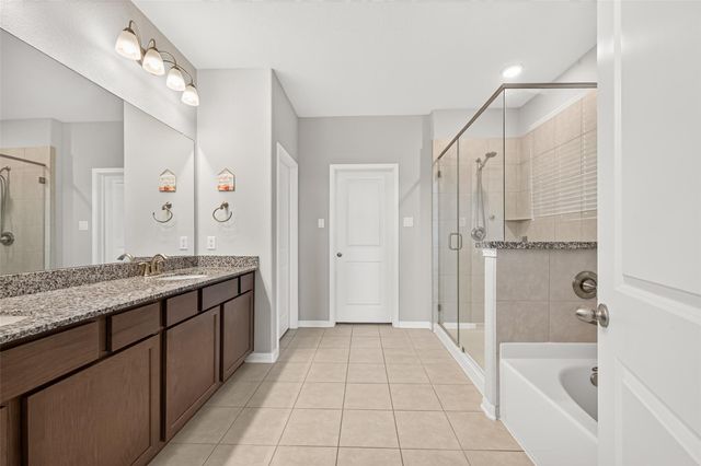 10707 Amador Peak Drive, Rosharon, TX 77583