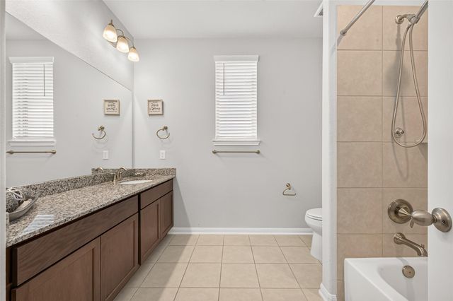 10707 Amador Peak Drive, Rosharon, TX 77583