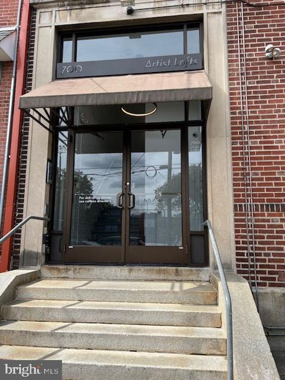 700 S 10TH ST #3F, PHILADELPHIA, PA 19147 — exterior