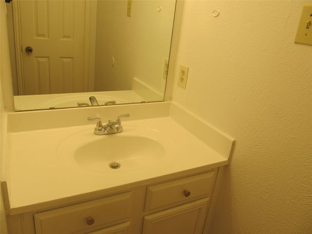 9600 Royal Lane 506, Dallas, TX 75243