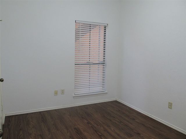 9600 Royal Lane 506, Dallas, TX 75243