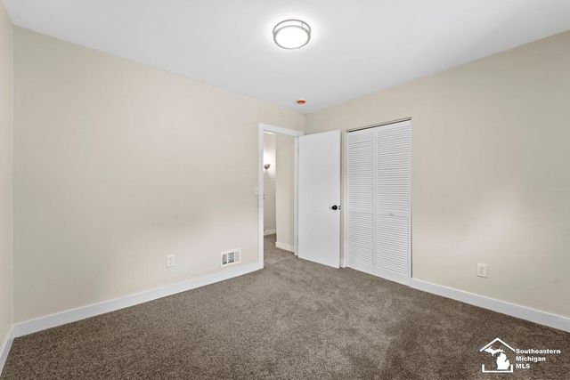 5888 Kolb Avenue, Allen Park, MI 48101