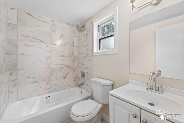 5888 Kolb Avenue, Allen Park, MI 48101