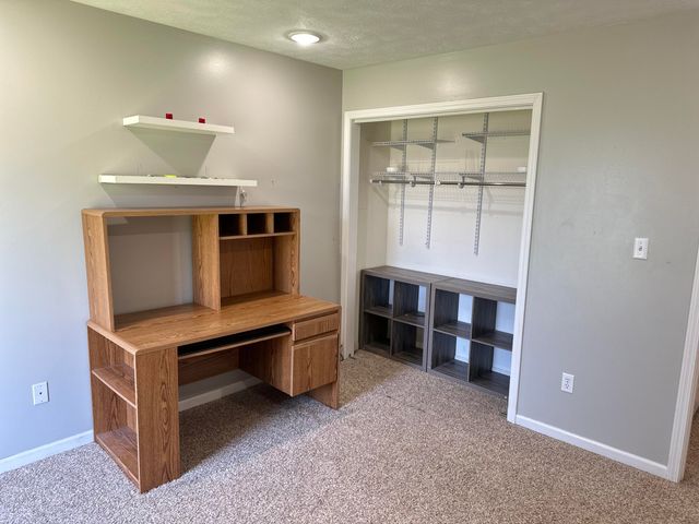 4566 South Park Avenue, Springfield, MO 65810
