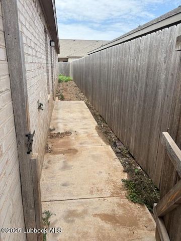 1013 Preston Trail, Wolfforth, TX 79382