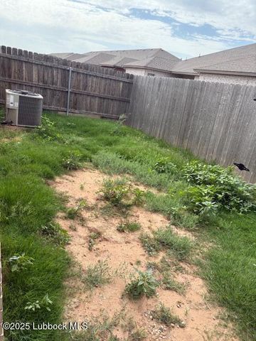 1013 Preston Trail, Wolfforth, TX 79382