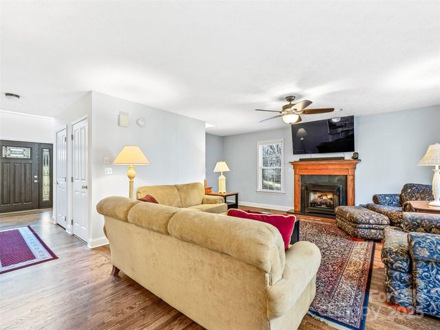 105 Boyd Drive, Flat Rock, NC 28731