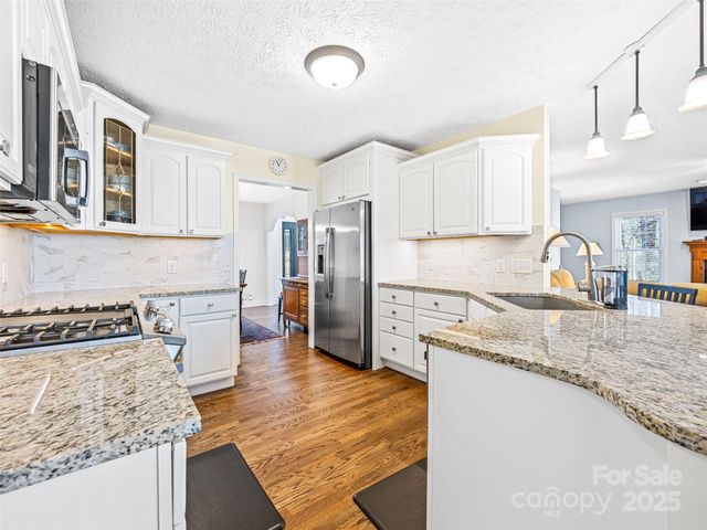 105 Boyd Drive, Flat Rock, NC 28731