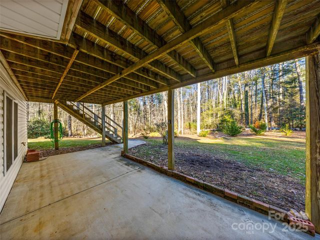 105 Boyd Drive, Flat Rock, NC 28731