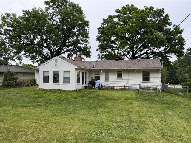 6332 NALL Avenue, Mission, KS 66202