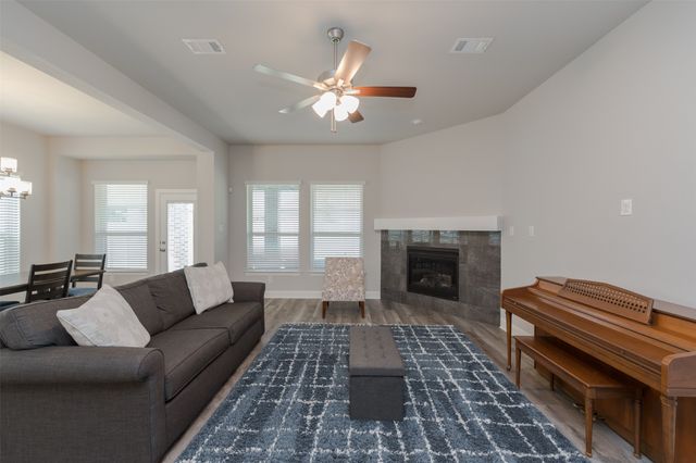 1604 Moss Trail Court, Argyle, TX 76226