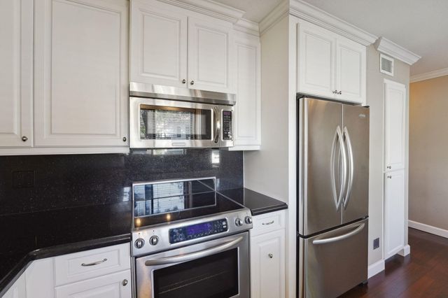 100 Pelican Pointe Drive 101, Delray Beach, FL 33483