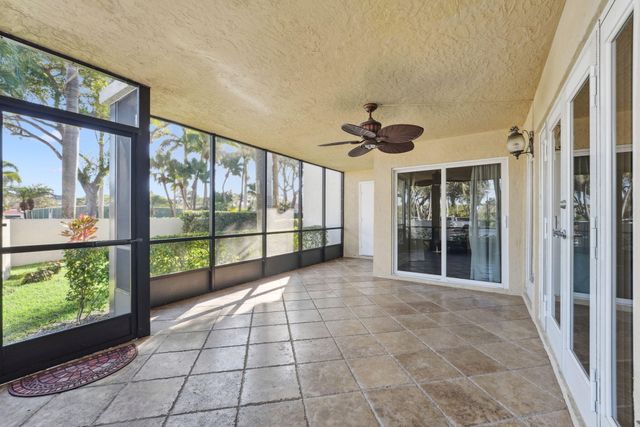 100 Pelican Pointe Drive 101, Delray Beach, FL 33483