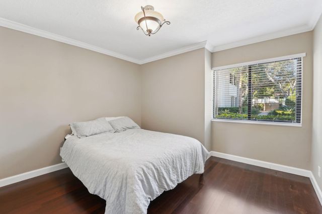 100 Pelican Pointe Drive 101, Delray Beach, FL 33483