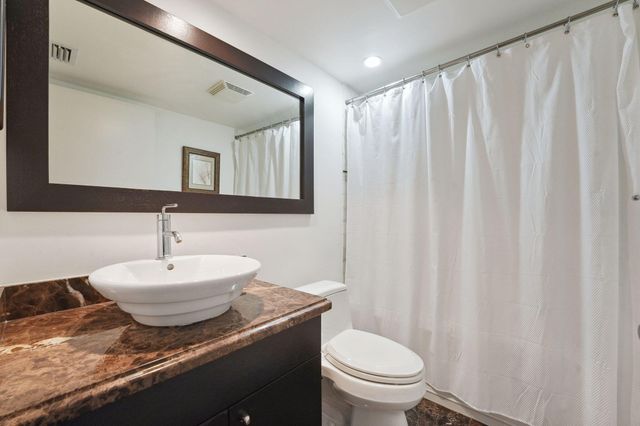 100 Pelican Pointe Drive 101, Delray Beach, FL 33483