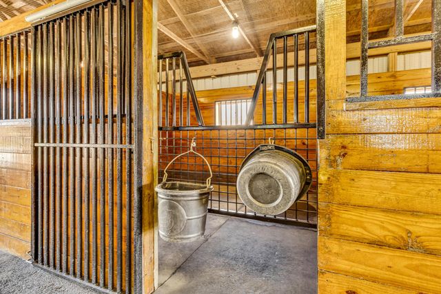 5701 Lancaster Circleville Road SW, Lancaster, OH 43130