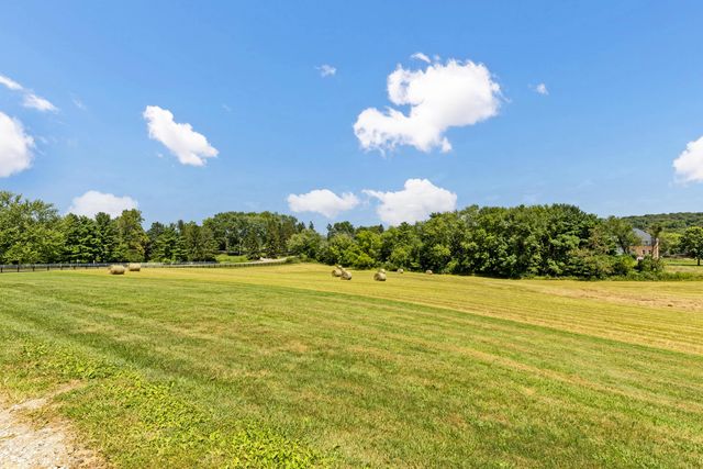 5701 Lancaster Circleville Road SW, Lancaster, OH 43130