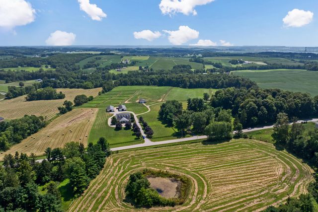 5701 Lancaster Circleville Road SW, Lancaster, OH 43130