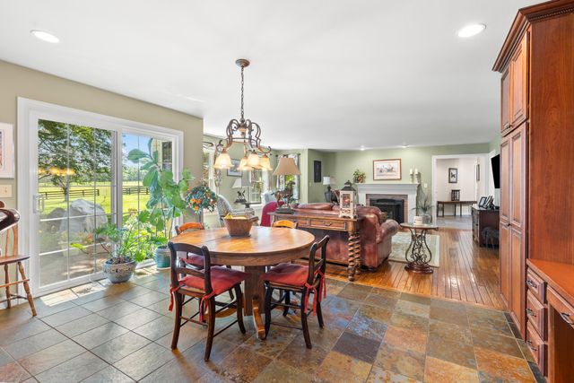 5701 Lancaster Circleville Road SW, Lancaster, OH 43130