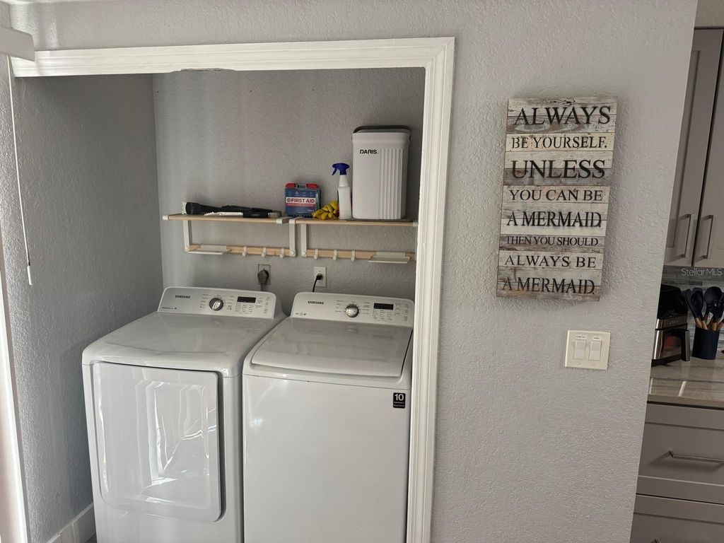 Image 9 of property listing at 4109 78TH STREET W 29A, Bradenton, FL 34209