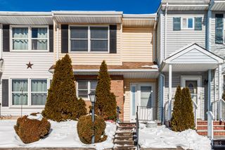 11 Kyle Street, Manville, NJ 08835