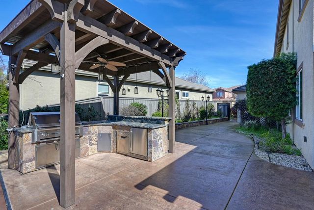 1580 Vista Ridge Way, Roseville, CA 95661