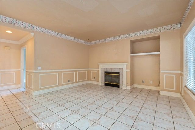 32015 Bourges, Lake Elsinore, CA 92530