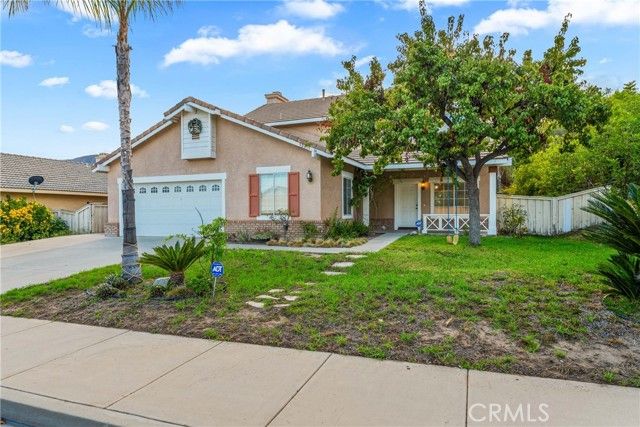 32015 Bourges, Lake Elsinore, CA 92530