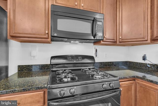 42911 PAMPLIN TER, Chantilly, VA 20152