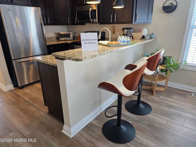 4731 Lakeside Drive, Maumee, OH 43537