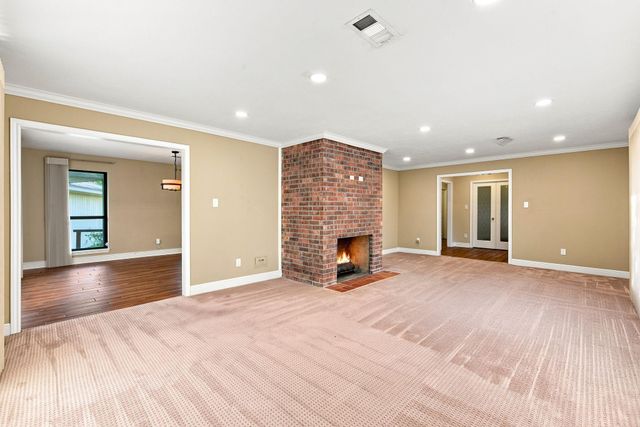 3721 Autumn Lane, Baytown, TX 77521