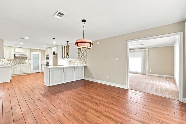 3721 Autumn Lane, Baytown, TX 77521