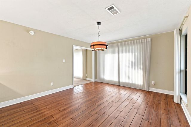 3721 Autumn Lane, Baytown, TX 77521