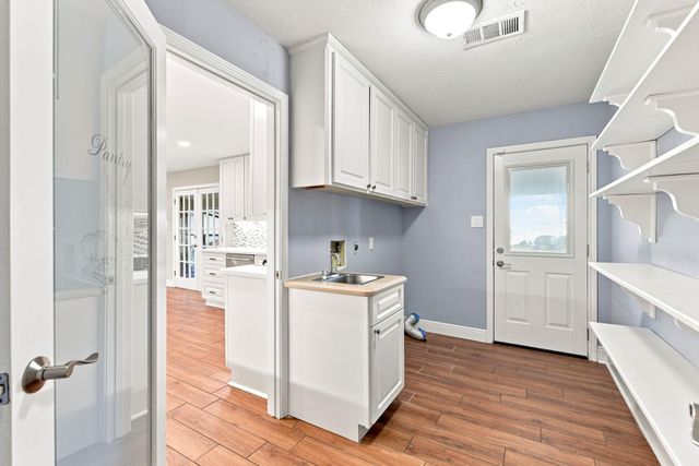 3721 Autumn Lane, Baytown, TX 77521