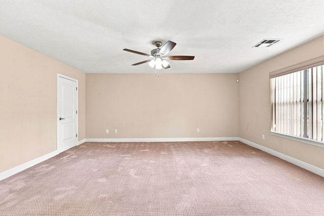 3721 Autumn Lane, Baytown, TX 77521