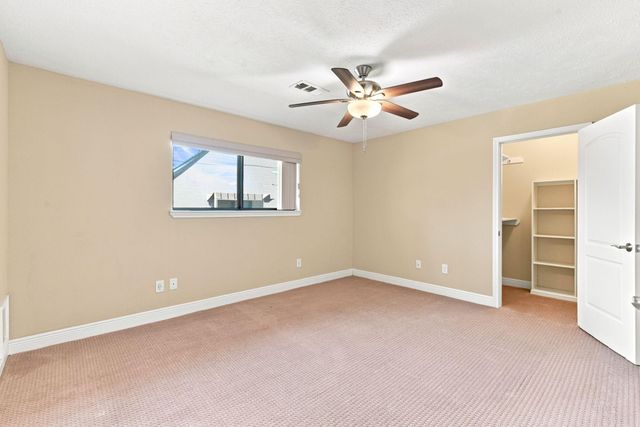 3721 Autumn Lane, Baytown, TX 77521