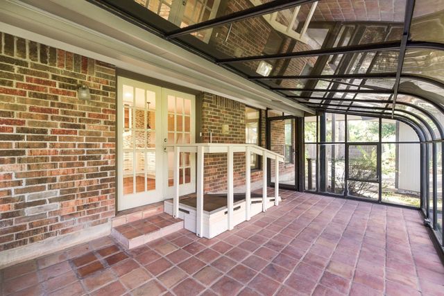 3721 Autumn Lane, Baytown, TX 77521