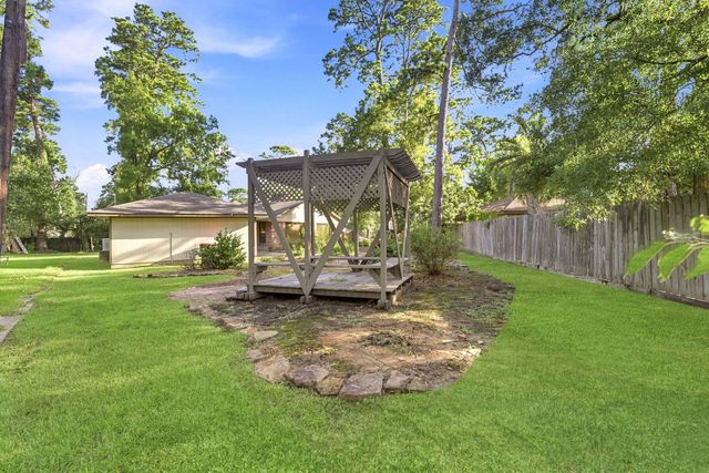 3721 Autumn Lane, Baytown, TX 77521