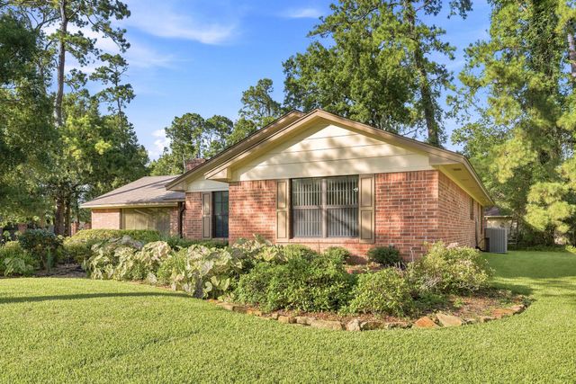 3721 Autumn Lane, Baytown, TX 77521