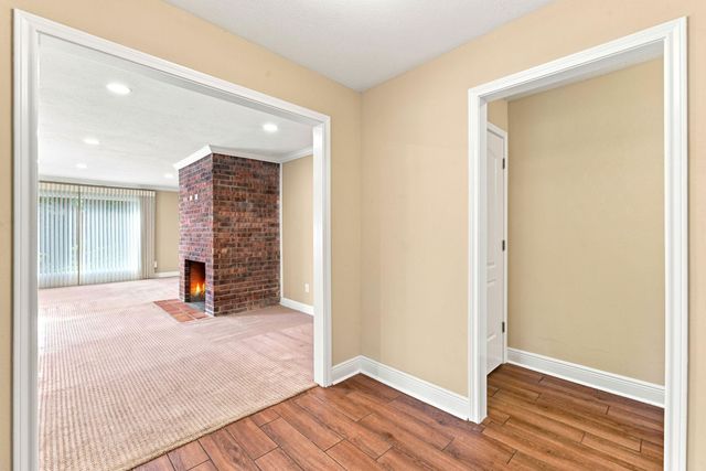 3721 Autumn Lane, Baytown, TX 77521