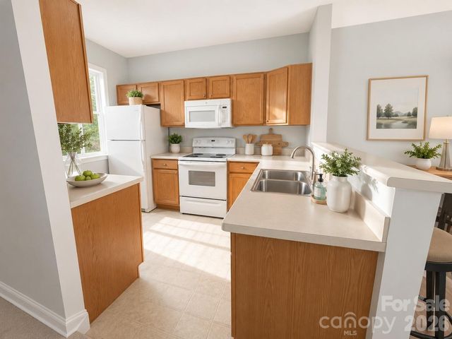 9813 Hyde Glen Court, Charlotte, NC 28262