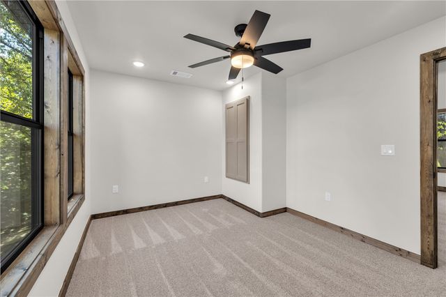 13989 Gentilly Road, Rogers, AR 72758