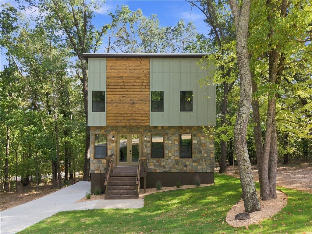 13989 Gentilly Road, Rogers, AR 72758